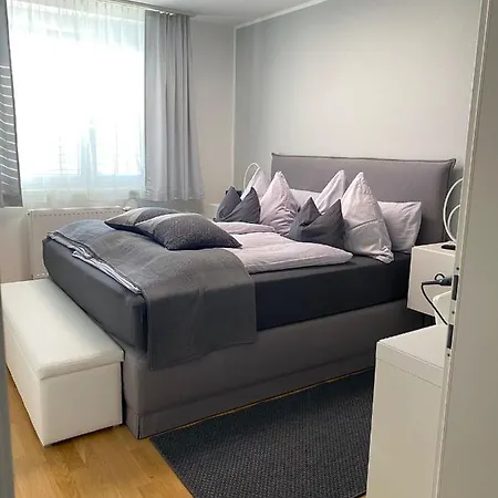Zwischen & Zentrum / Messe. Arbeitsplatz, Tg Apartment *