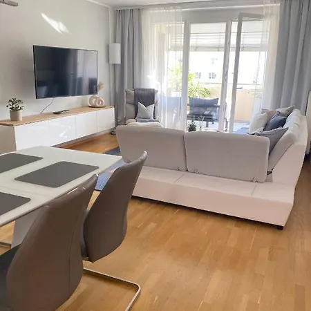 Zwischen & Zentrum / Messe. Arbeitsplatz, Tg Apartment Klagenfurt am Woerthersee